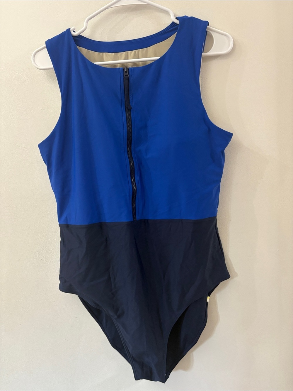 Summersalt Colorblock Sleeveless One-Piece Swimsuit in Royal and Navy - size 14